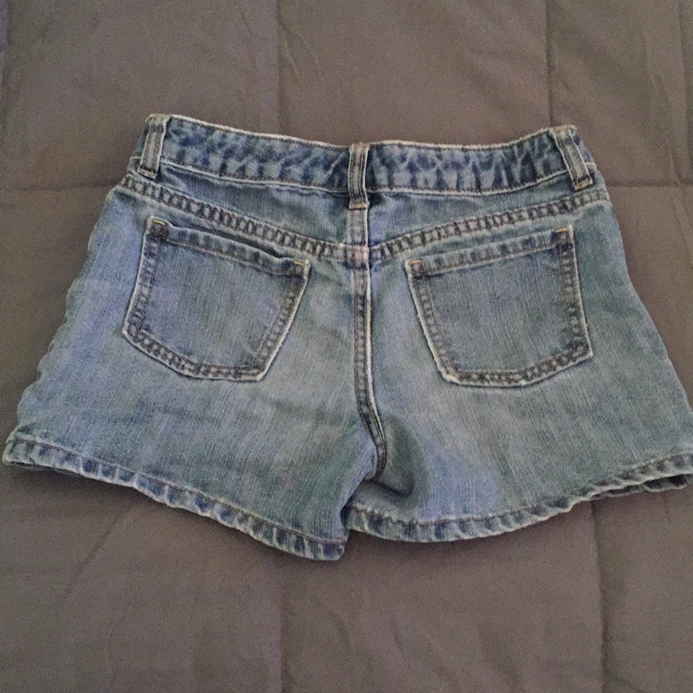 Old Navy shorts - Picture 2 of 4